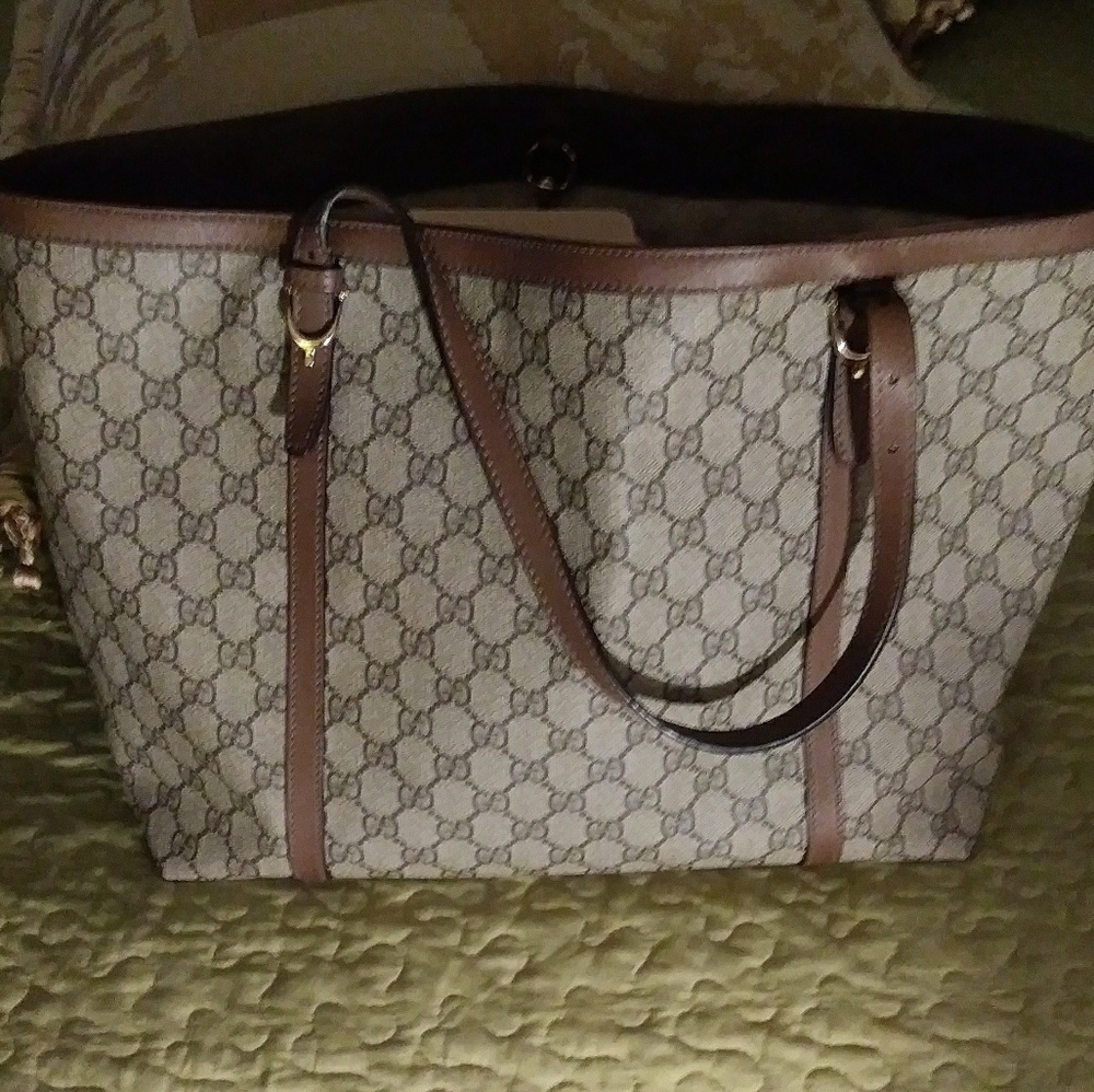 Authentic Gucci Neverful Tote